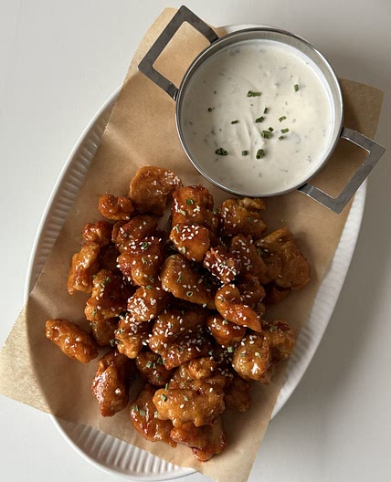 KOREAN FRIED CHICKEN WITH DIPPING SAUCE