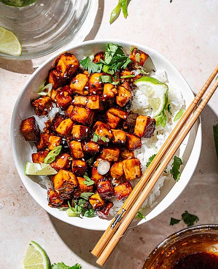 Pan-fried Garlic Tofu with Soy Lime Sauce