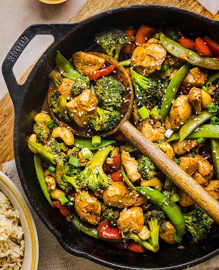 Healthy Cashew Chicken Stir Fry