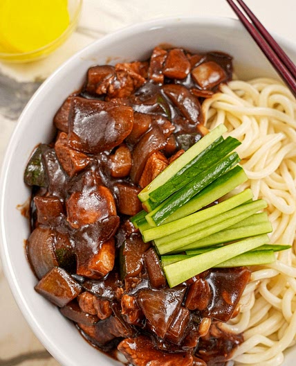 Jajangmyeon - Authentic Recipe! (VIDEO)