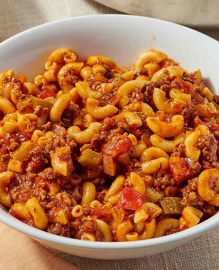 A Minnesotan's Beef and Macaroni Hotdish