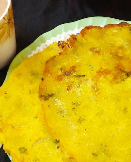 गोअन कांद्याची भाकरी (Goan Kandhachi Bhakhari Recipe In Hindi)