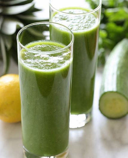 Cucumber, Parsley, Pineapple and Lemon Smoothie