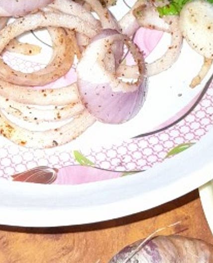 लच्छा अनियन सलाद (Lacha onion salad recipe in Hindi)