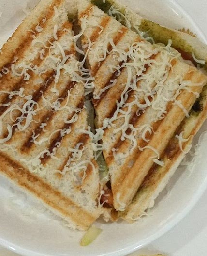 ग्रिल्ड सैंडविच (grilled sandwich recipe in Hindi)