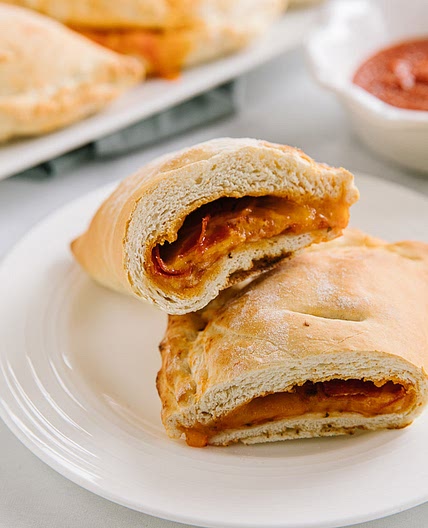 Homemade Hot Pockets {Freezer Friendly}