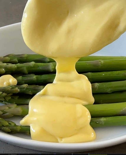 The Easiest Hollandaise Sauce