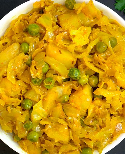 Cabbage Potato Peas Curry