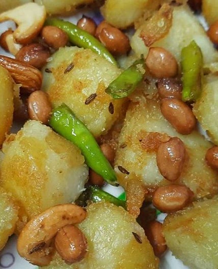 व्रत वाले जीरा आलू (Vrat wale jeera aloo recipe in hindi)