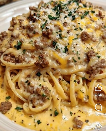 Garlic Butter Beef Linguine in Cheesy Alfredo Sauce