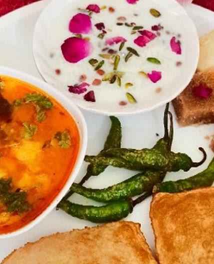 आलू टमाटर खीर -पूड़ी (Aloo Tamatar kheer puri recipe in Hindi)