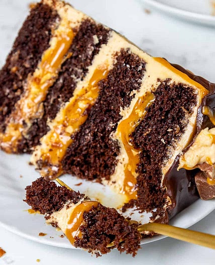 Chocolate Snickers Cake