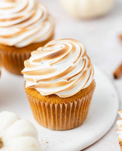 Brown Butter Pumpkin Meringue Cupcakes