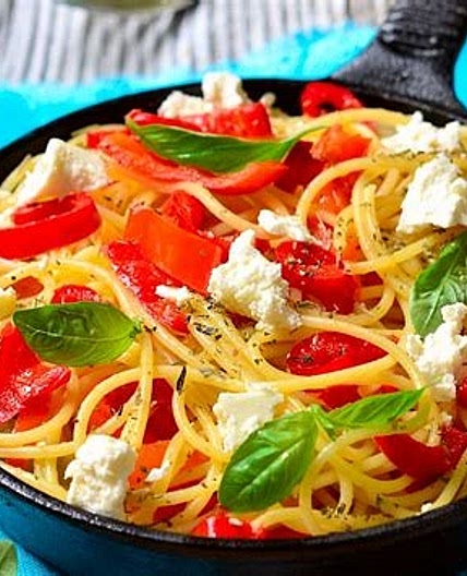 Pâtes au chèvre et poivron rouge