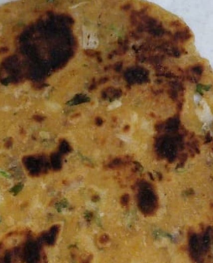 प्याज धनिया का पराठा (pyaj dhaniya ka paratha recipe in hindi)