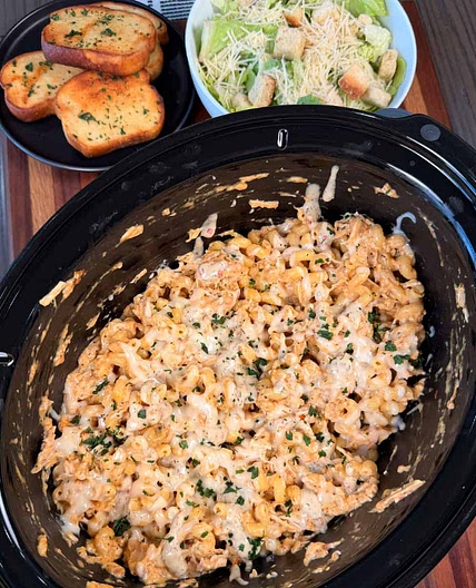 Crockpot Garlic Parmesan Chicken Pasta