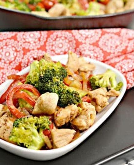 Keto Chicken Stir Fry Skillet