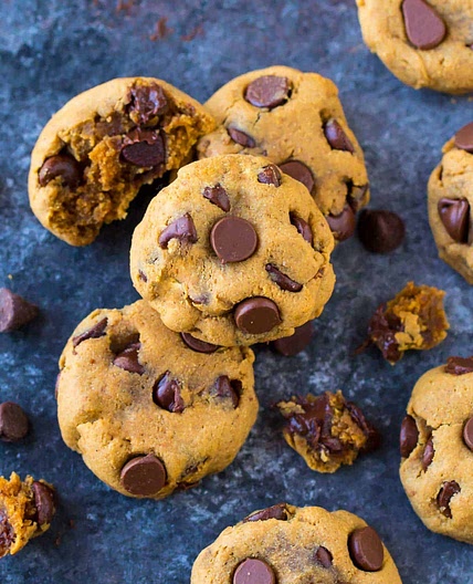 Coconut Flour Cookies with Peanut Butter and Chocolate