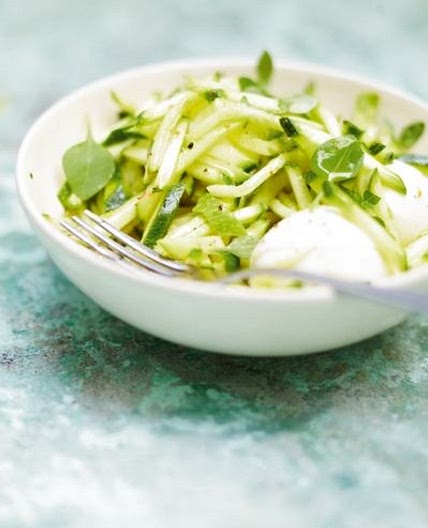 Salade de courgettes crues au citron vert