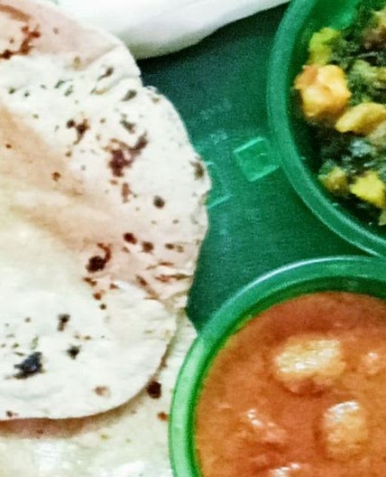 पालक आलू की सूखी सब्जी (Palak aloo ki sukhi sabzi recipe in Hindi)