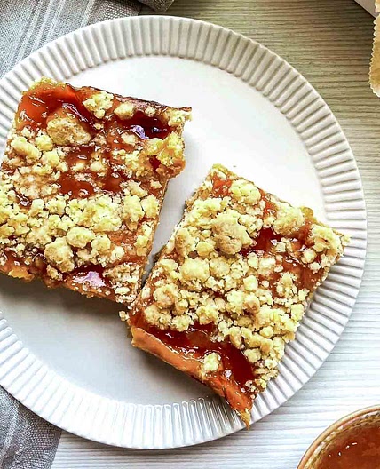 Peaches and Cream Crumble Bars