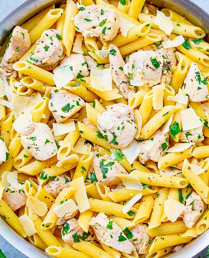 Lemon Butter Garlic Chicken Pasta
