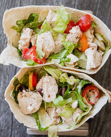 Greek Chicken Pita Pockets