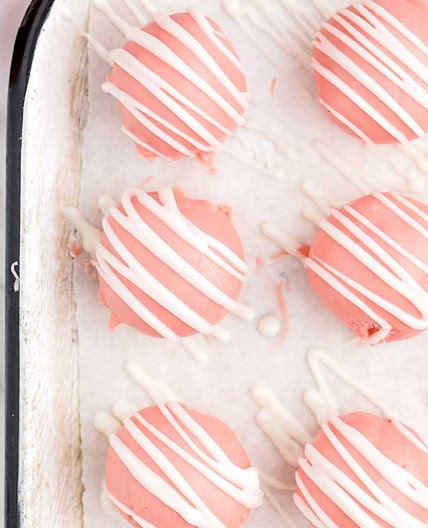 Strawberry Cheesecake Bites