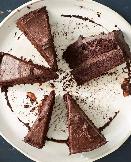 Vegan chocolate fudge cake 