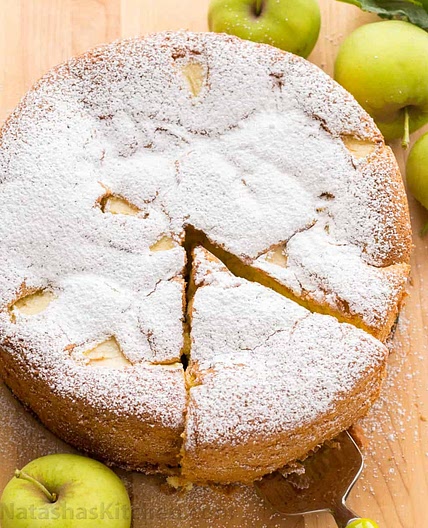 Apple Cake Sharlotka (VIDEO)