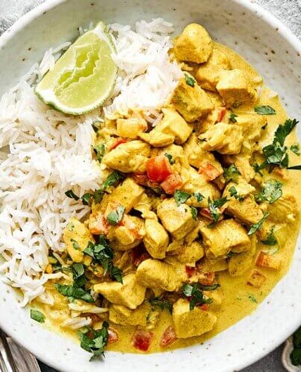 Coconut Curry Chicken (Super Easy!)