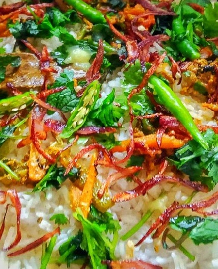 चिल्ली गार्लिक राइस | Chilli Garlic Rice recipe in Hindi )