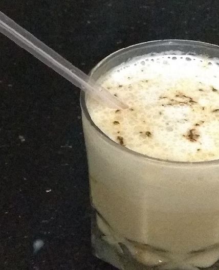 मिल्क शेक विद कॉफी (milkshake with coffee recipe in hindi)