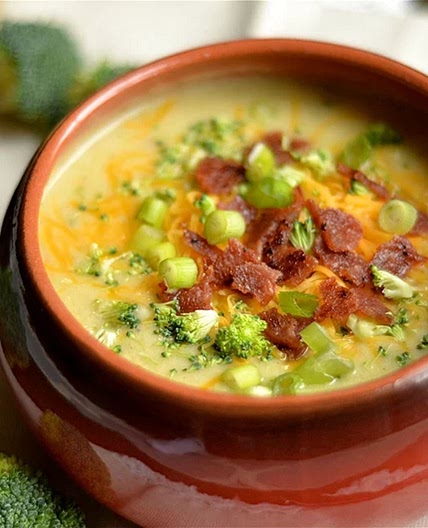 Instant Pot Cheddar Broccoli & Potato Soup