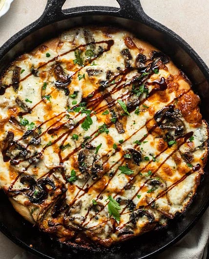White Mushroom Pizza with Balsamic Glaze