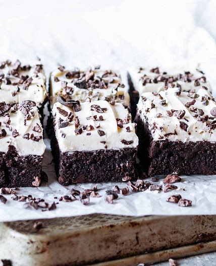 Keto Chocolate Fudge Mint Chip Brownies