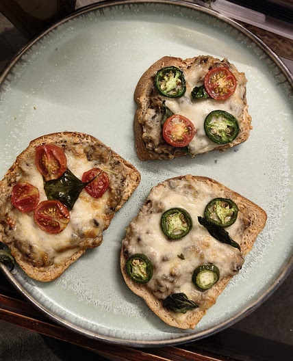 creamy mushroom bruschetta