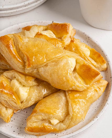 Authentic Puerto Rican Quesitos (in 30 minutes!)