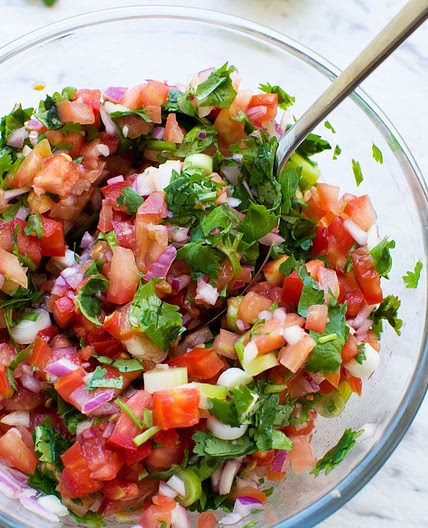10 Minute Fresh Tomato Salsa