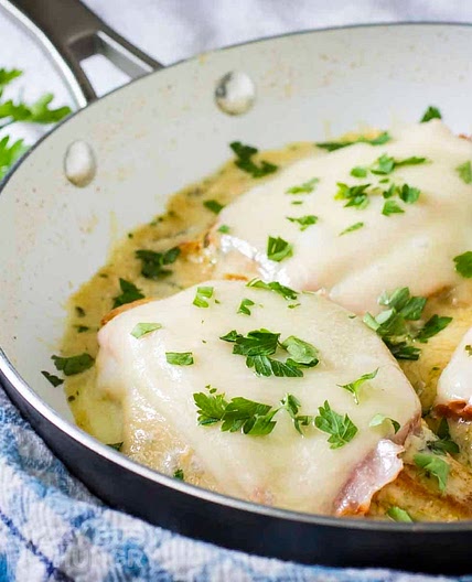 Skillet Chicken Cordon Bleu