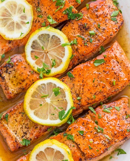 Pan Seared Salmon with Lemon Butter Sauce (VIDEO)