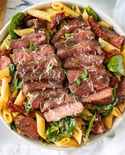 Steak Pasta with Creamy Garlic Sauce