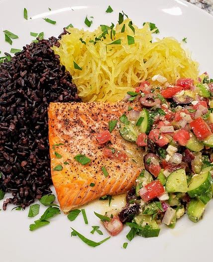 Salmon with Mediterranean salsa