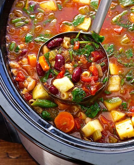 Homemade Minestrone Soup (Slow Cooker)