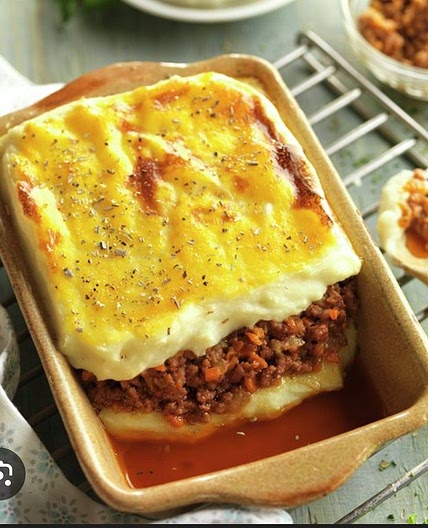 Carne picada con pure de patas o pastel de carne