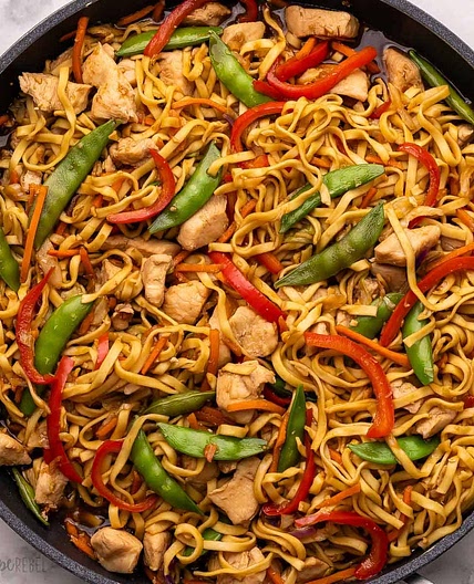 One Pot Chicken Chow Mein