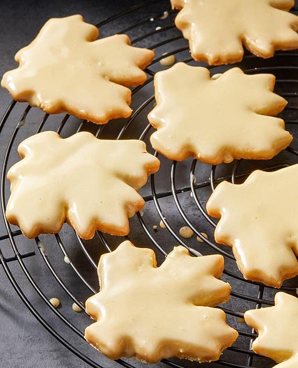 Maple Shortbread Cookies