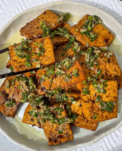 Pan-Fried Tofu with Ginger Scallion Sauce