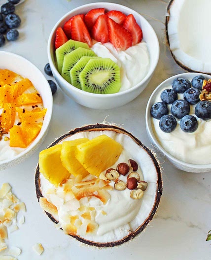 Greek Yogurt Breakfast Bowls with Toppings