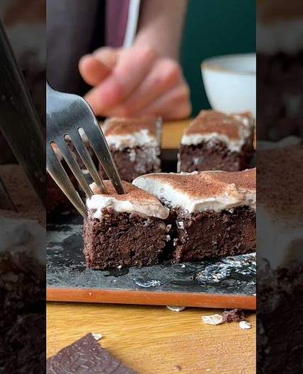 Kaffee-Haferschnitten mit Chai-Creme